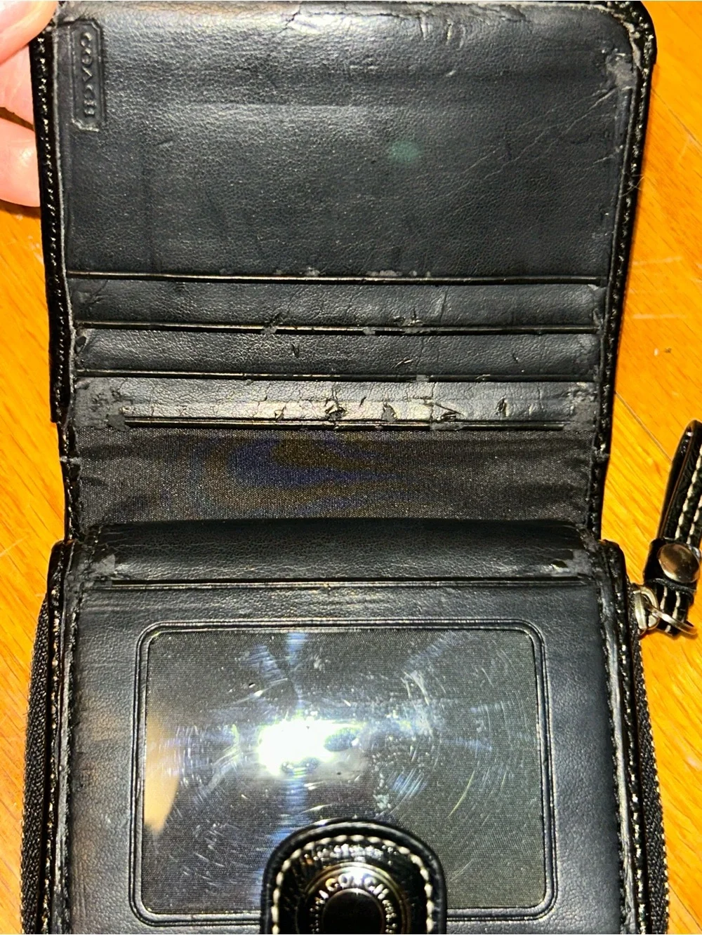 ✨REHAB✨Beautiful Coach writlets/wallets
